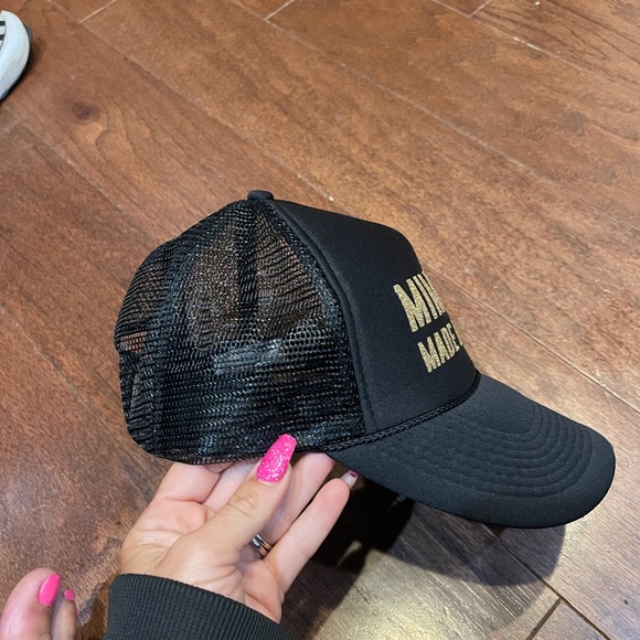 Mother Trucker & co "MIMOSAS Made Me Do It" Black Trucker Hat One size - Picture 3 of 7